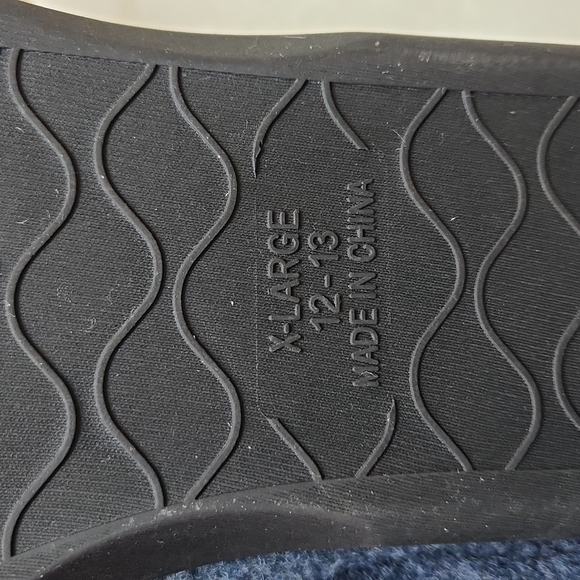 Mens Urban Pipeline Felt Scruff Slippers, Navy Blue. Red 12 - Picture 3 of 5